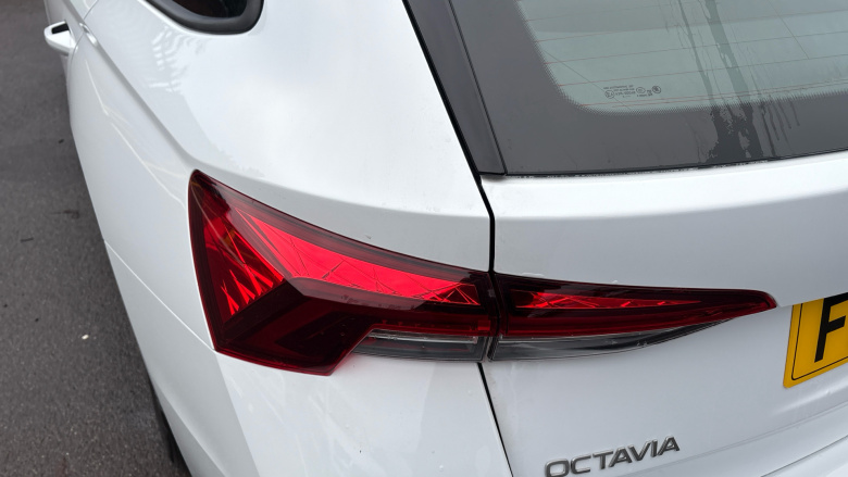 Skoda Octavia 2.0 TDI 150 SE Technology 5dr DSG Diesel Estate